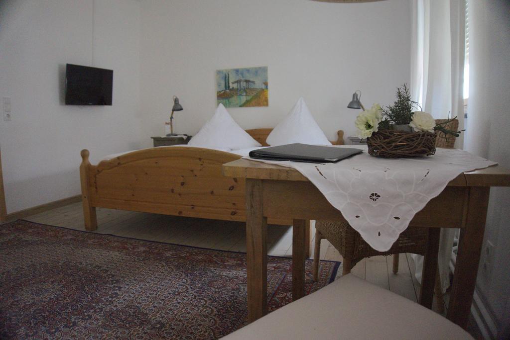 Hotel Garni Altes Winzerhaus Moselschaenke Kobern-Gondorf Room photo